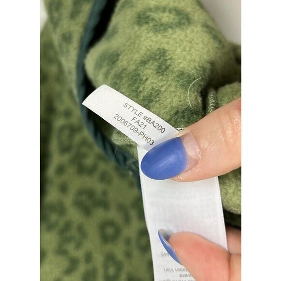 J. Crew Quilted Button-Neck Sherpa Tunic Sweater Green Cheetah Size XXS Women’s - Picture 6 of 6